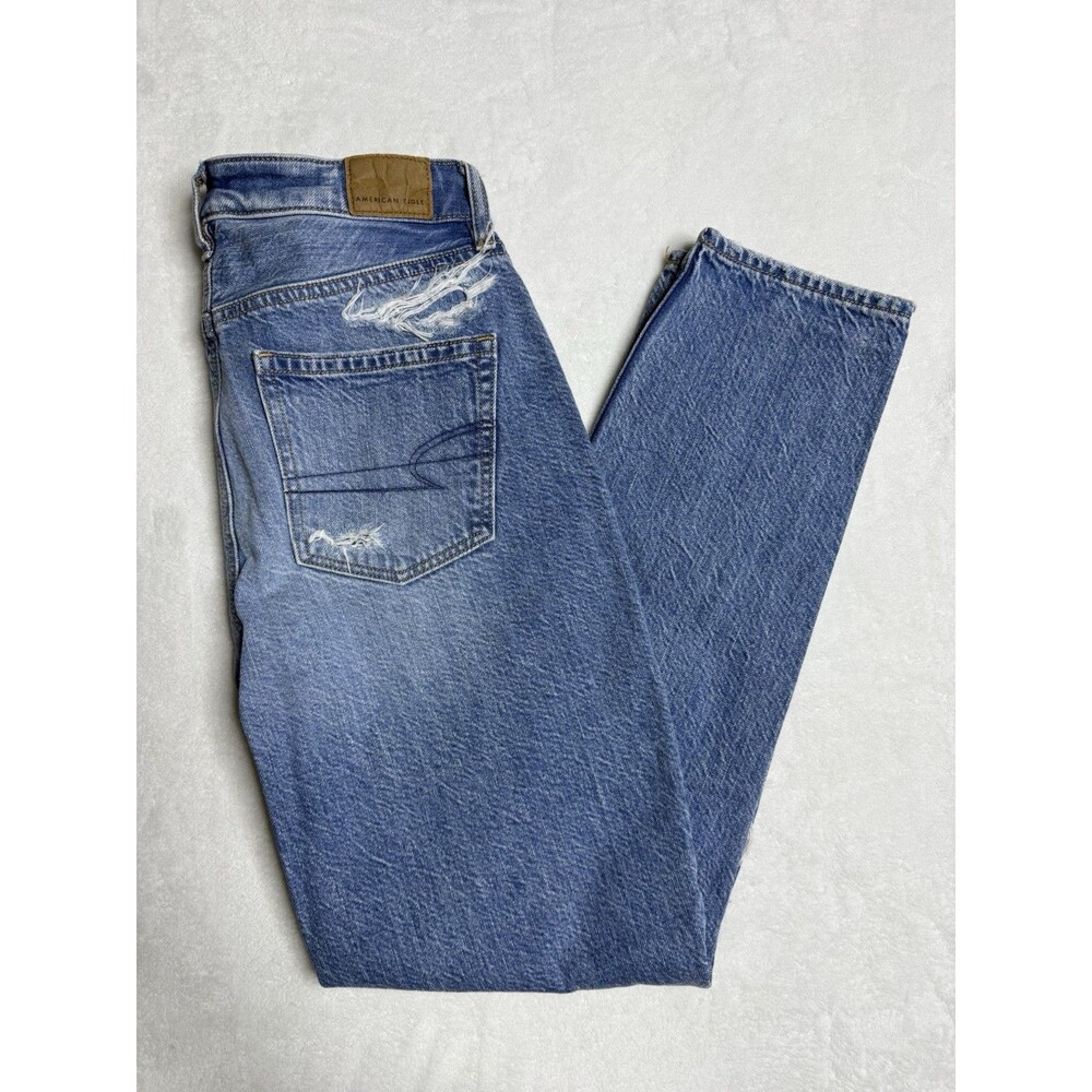Women’s 0- American Eagle High Rise Distressed Mom Jeans